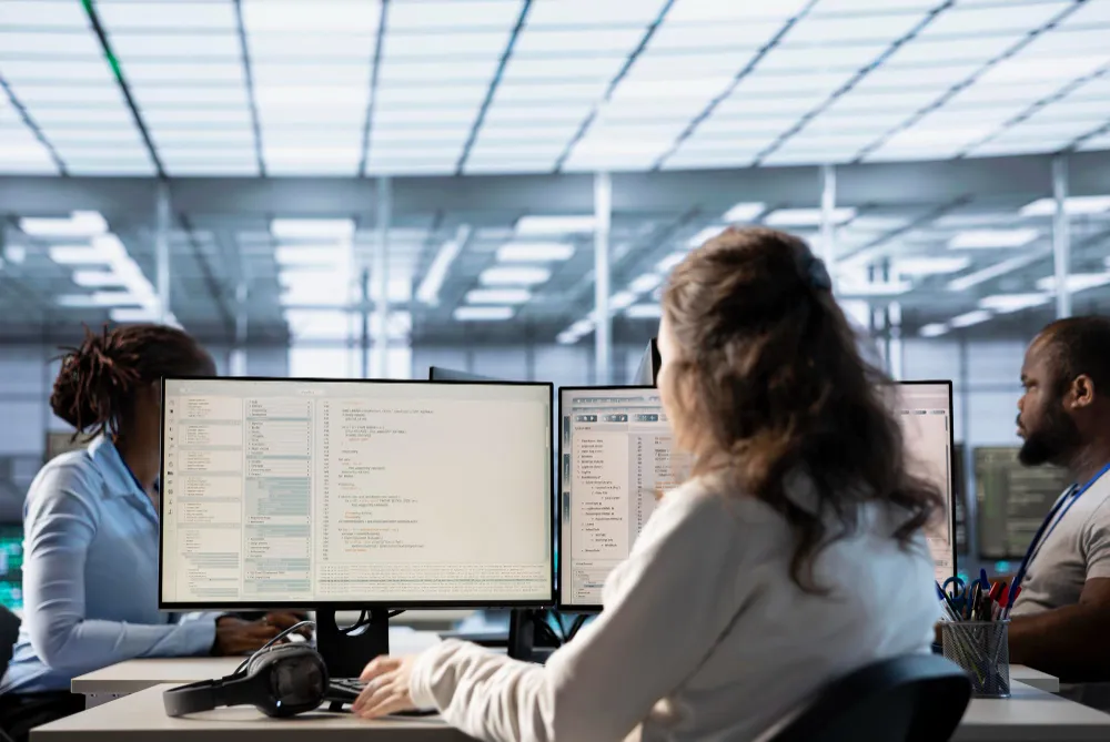 Vital Technology Solutions technician providing IT support for a small business in Benton Arkansas